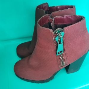 Soda ankle boots